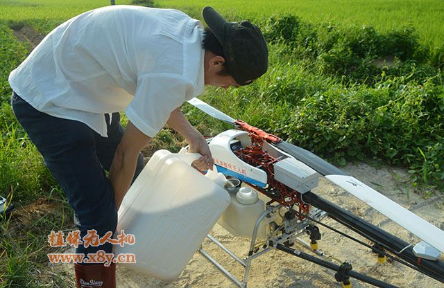 植保无人机农药混配方法